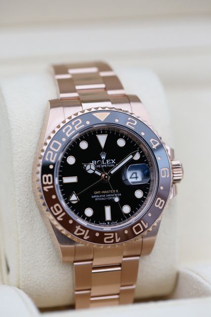 Rolex GMT Master II 126715 CHNR Image 2